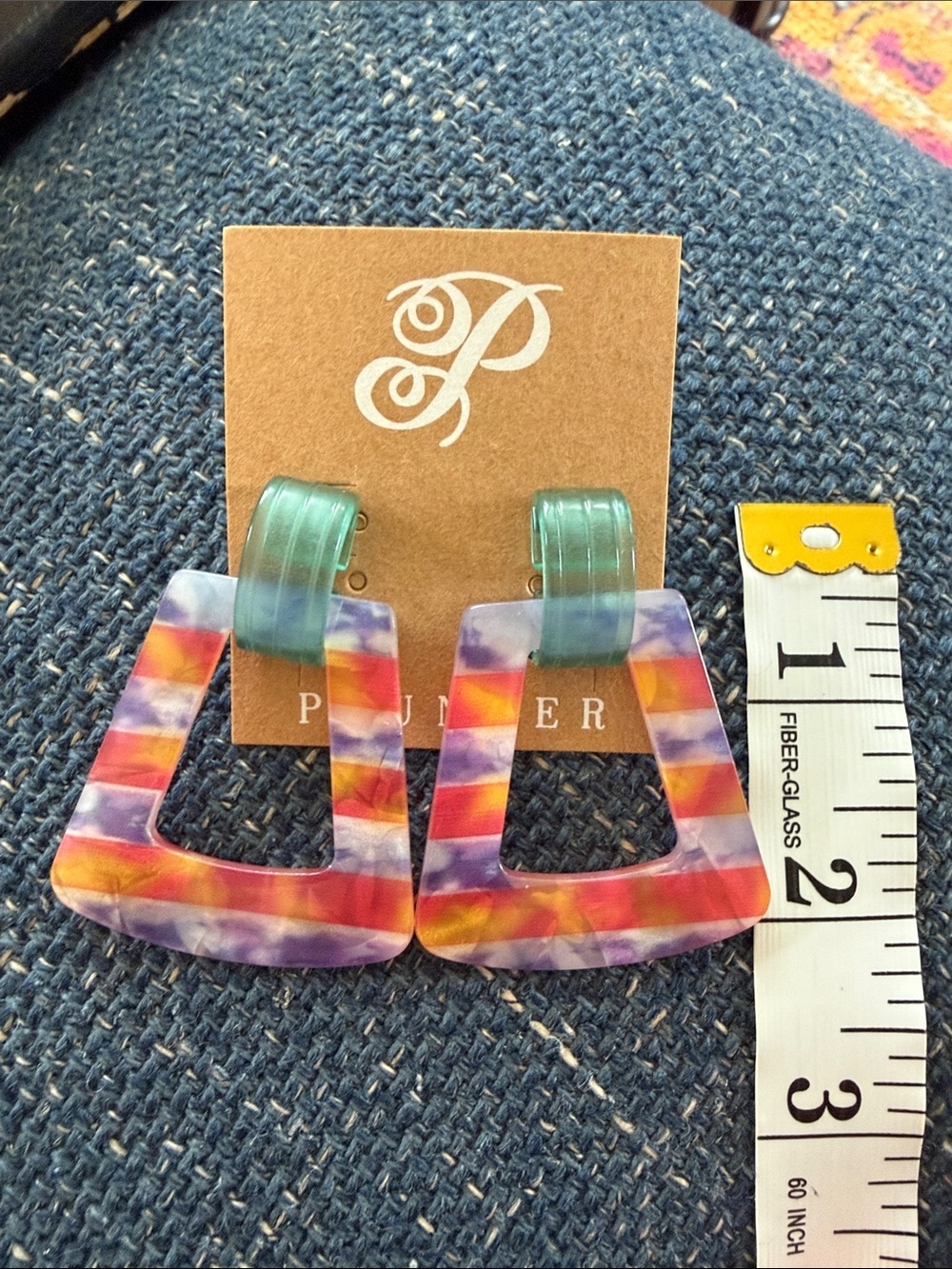 Plunder Multicolor Resin Geometric Drop Earrings - Picture 4 of 5